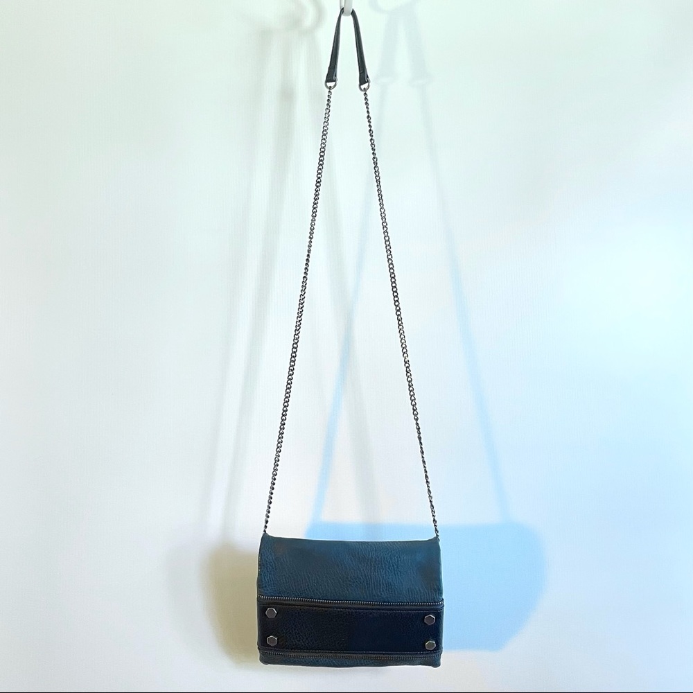 Chain Strap Purse - Picture 2 of 9